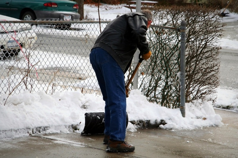 10 Tips to Keep Seniors Safe From Wintertime Falls