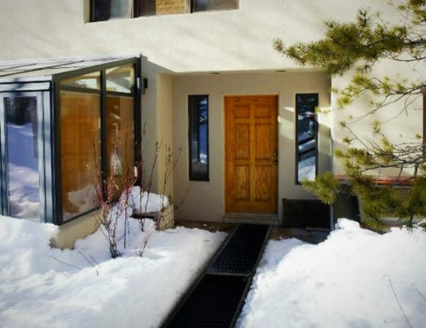 3 Snow Removal Methods for Your Concrete Driveway