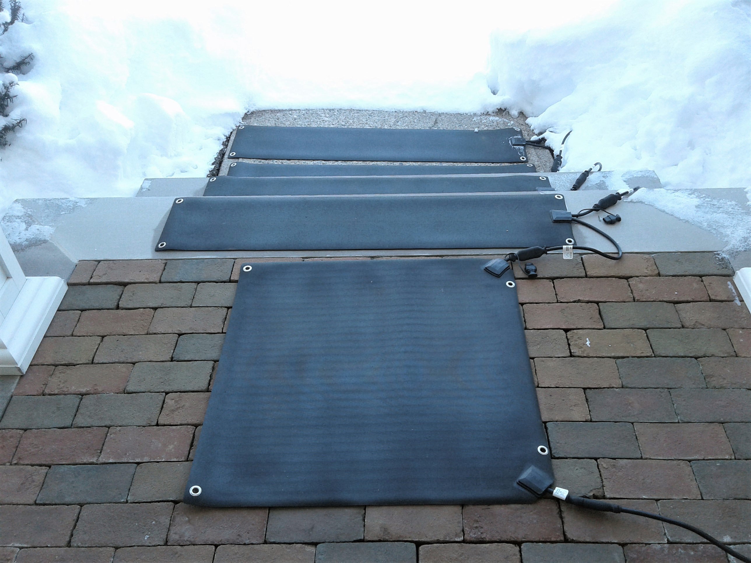 Heated Snow Melting Walkway Mat - Wide/Half - 30"x30"