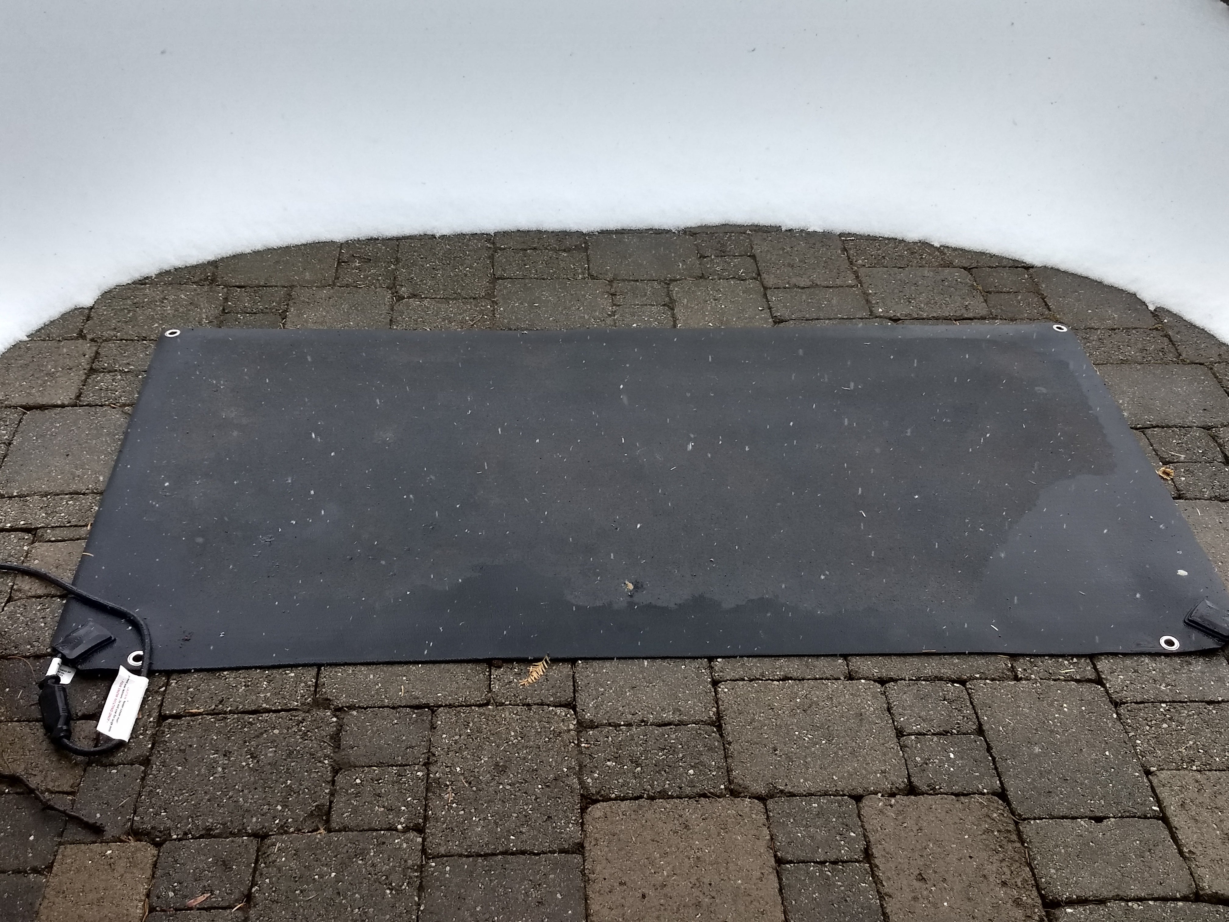 Benefits of Snow Melting Entrance Mats