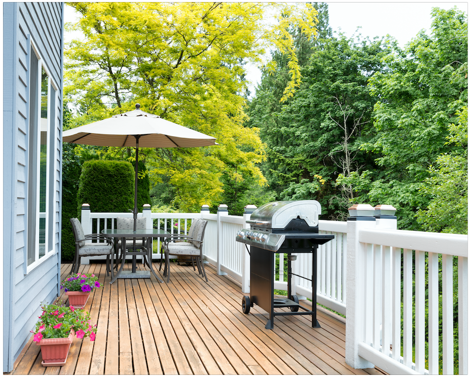 Five Ways to Heat Your Deck This Winter