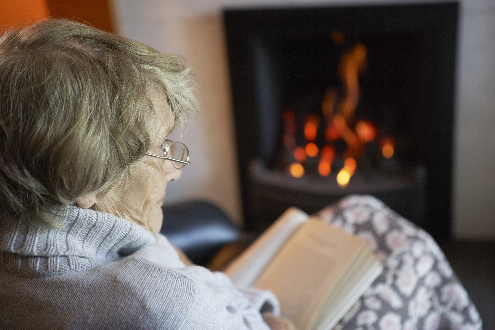 Senior Safety Tips: Staying Warm Inside & Outside