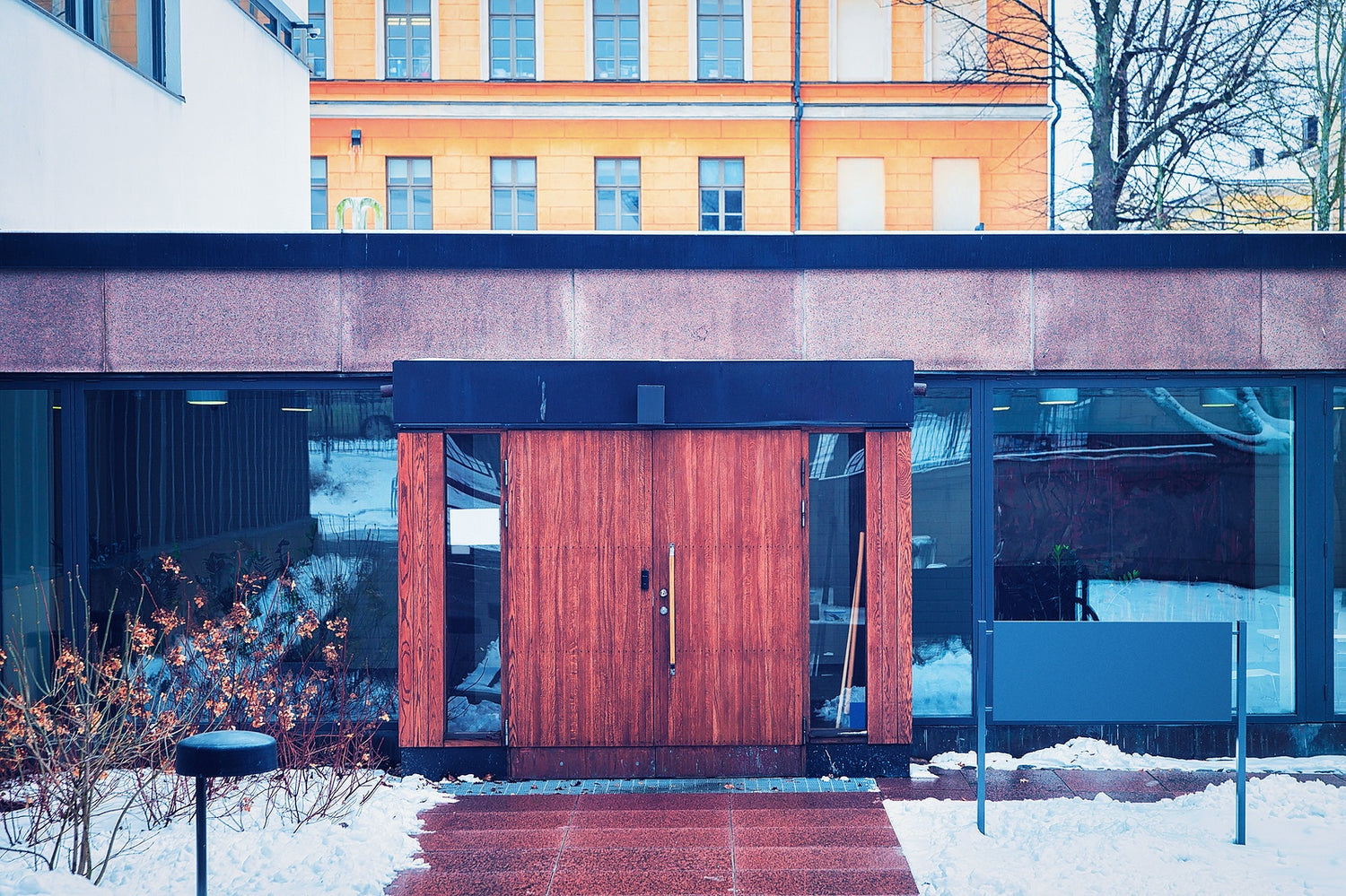 How to Deal with Your Commercial Door in the Winter