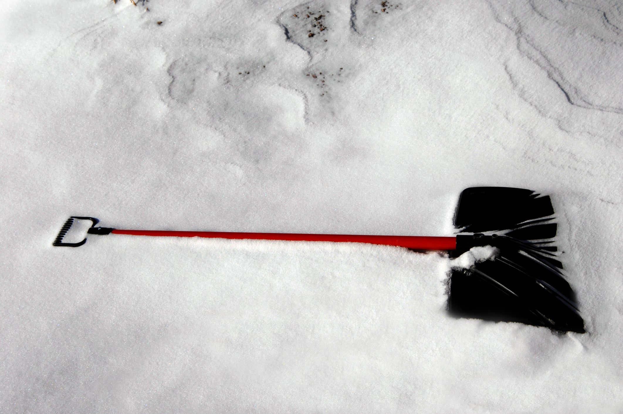 How to Remove Snow Without a Shovel: Innovative and Effective Methods