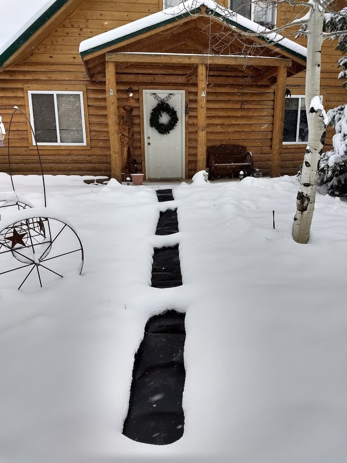 HeatTrak Walkway Kit: Three 20"x60" Walkway Mats & Power Unit