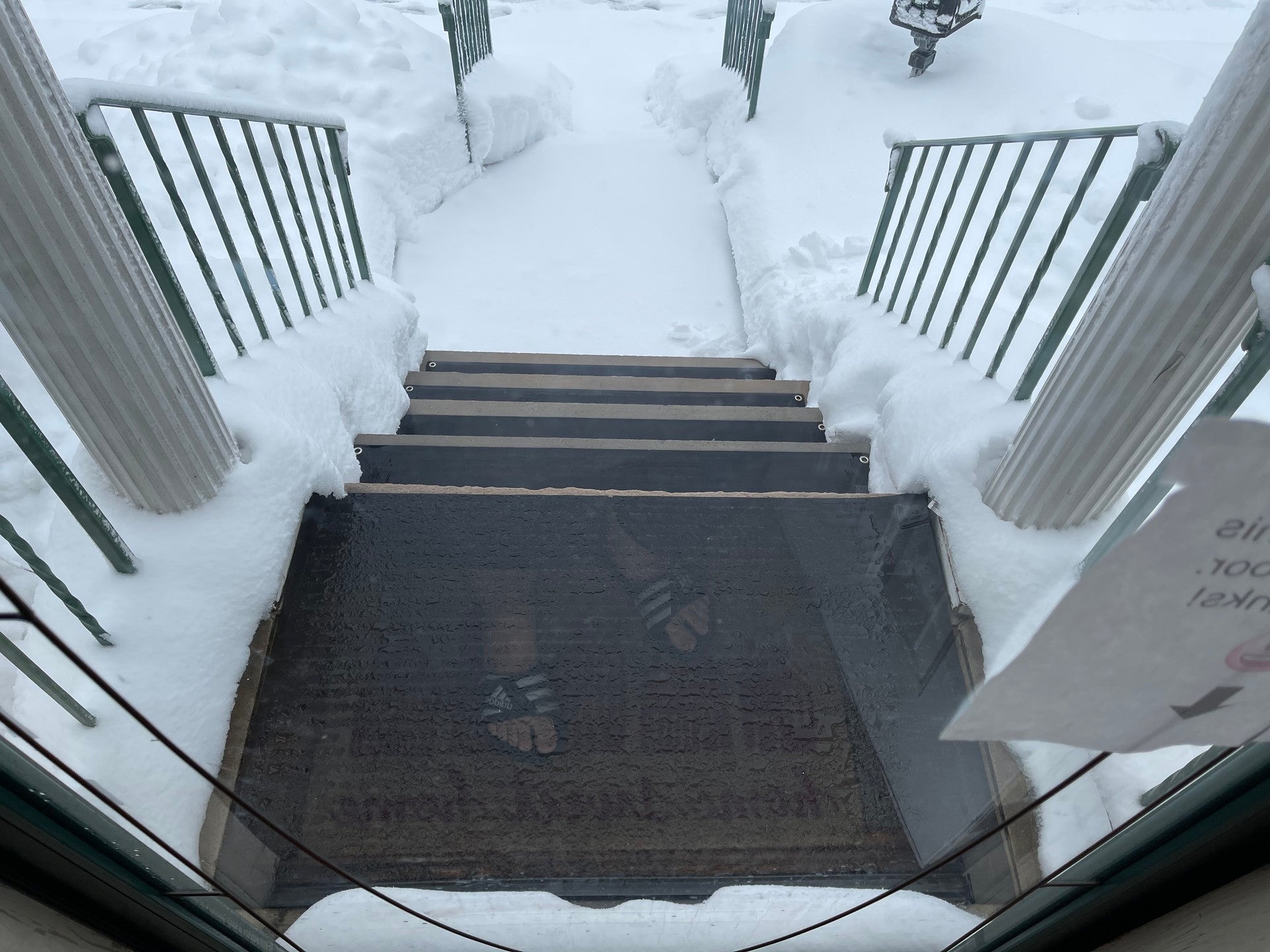 HeatTrak® Outdoor Snow & Ice Melting Heated Walkway Mat 1/2 Thick 2' x 15'  120 Volt Black
